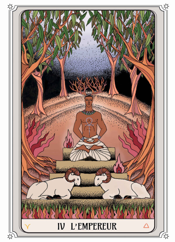 Illustration tarot L’Empereur, représentant un homme méditatif orné de bois de cerf, assis entre deux béliers, entouré de flammes et de nature.