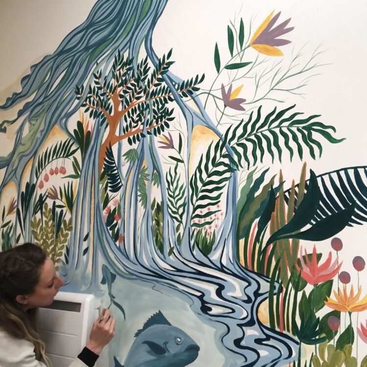 Dans cette fresque des nymphes, la nature luxuriante est à l'honneur. La faune et la flore sont alimentés par de fines cascades.